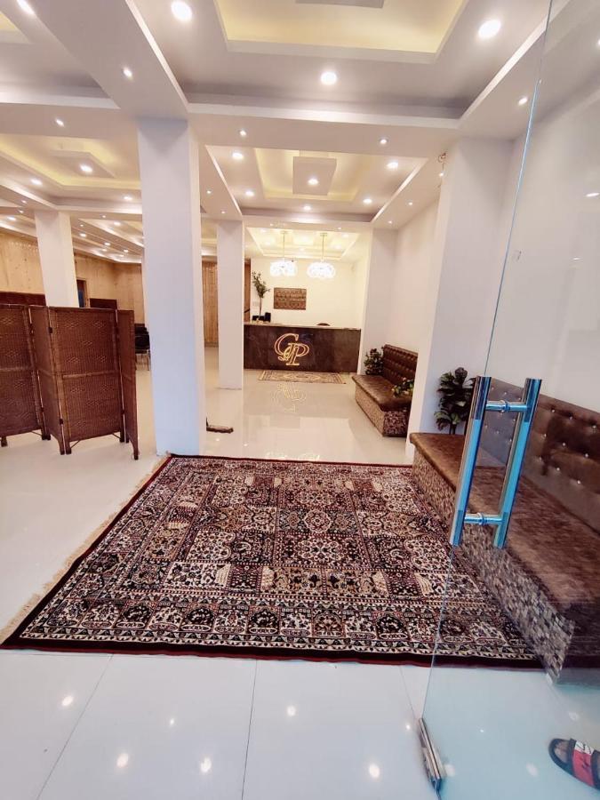Gulshan Palace By Seven Hills Srinagar By Him Haults Hospitality Exteriör bild