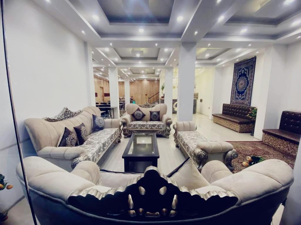 Gulshan Palace By Seven Hills Srinagar By Him Haults Hospitality Exteriör bild